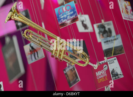 Der schwedische Online-Musikdienst Spotify gehört eine Installation auf dem Messestand der Deutschen Telekom AG auf der IFA Internationale Funkausstellung (Internationale Funkausstellung) in Berlin, Deutschland, 31. August 2012. Mehr als 1400 Aussteller präsentieren ihre Neuheiten aus der Welt der Unterhaltung und Kommunikation-Elektronik. Die Ausstellung schließt Türen auf 5 Septem Stockfoto