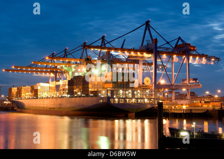 Hamburg, Containerschiff, Frachthafen Stockfoto