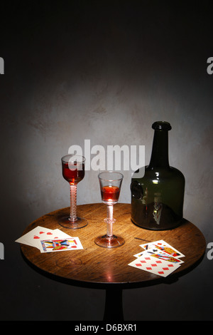 Karte Tabelle englische Trinkgefäße und Flasche Stil des 18. Jahrhunderts Stockfoto