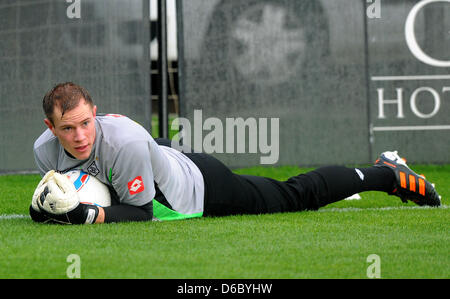 Hüter des Bundesligisten Borussia Moenchengladbach, Torwart Marc-Andre ter Stegen ist während einer Trainingseinheit in Belek, Türkei, 6. Januar 2012 abgebildet. Vom 05-15. Januar 2012 bereitet das Team für das Rückspiel der Bundesliga-Saison mit einem Trainingslager in der Türkei. Foto: Thomas Eisenhuth Stockfoto