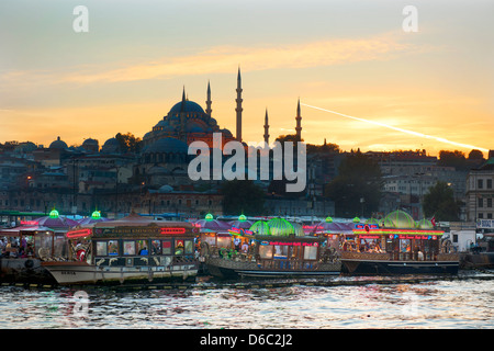 Ägypten, Istanbul, Sirkeci, Rüstem Pasa Camii Und Süleymaniye Stockfoto