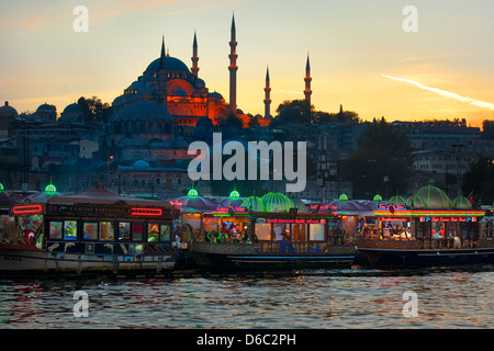 Ägypten, Istanbul, Sirkeci, Rüstem Pasa Camii Und Süleymaniye Stockfoto