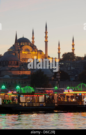 Ägypten, Istanbul, Sirkeci, Rüstem Pasa Camii Und Süleymaniye Stockfoto