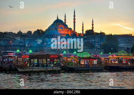 Ägypten, Istanbul, Sirkeci, Rüstem Pasa Camii Und Süleymaniye Stockfoto