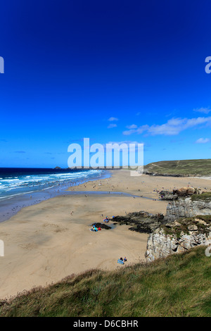 Blick auf den Surf-Strand, Perranporth Dorf; Cornwall Grafschaft; England; UK Stockfoto