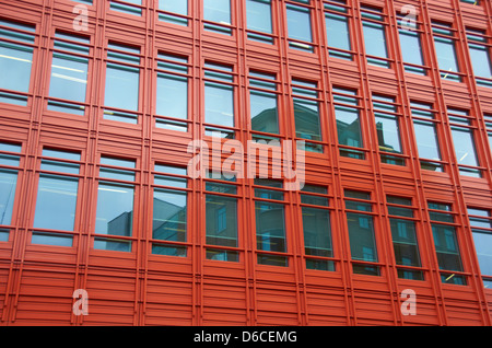 Wand eines Gebäudes im Zentrum von London, England. Stockfoto