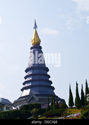 Phra Mahathat Napapolphumisiri Tempel auf Doi Intanon Berg, Chiang Mai, Thailand. Stockfoto