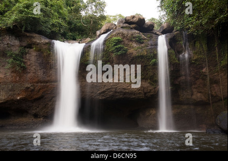 Nakhon Ratchasima, Thailand, Nam Tok Haew Suwat Wasserfall im Khao-Yai-Nationalpark Stockfoto