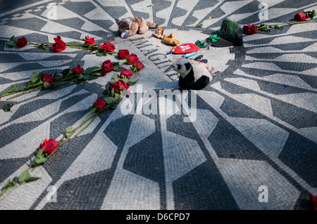 John Lennon Memorial, Strawberry Fields, Central Park, New York, USA Stockfoto