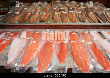 Lachs auf einem Bauernmarkt in Puerto Montt, Chile Stockfoto