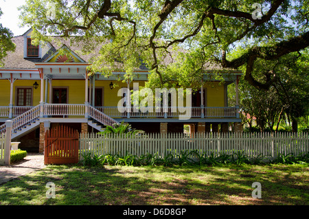 Louisiana, New Orleans und Umgebung, Vacherie. "Laura" historische Antebellum Creole Plantation. Haus von außen. Stockfoto