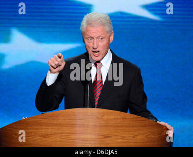 Der ehemalige US-Präsident Bill Clinton liefert Bemerkungen bei Democratic National Convention 2012 in Charlotte, North Carolina auf Mittwoch, 5. September 2012. . Bildnachweis: Ron Sachs / CNP. (Einschränkung: keine New York oder New Jersey Zeitungen oder Zeitungen im Umkreis 75 Meilen von New York City) Stockfoto