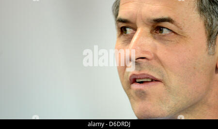 Österreichs Cheftrainer Marcel Koller gesehen vor dem Gruppe C WM 2014-Qualifikationsspiel zwischen Österreich und Deutschland am Ernst-Happel-Stadion in Wien, Österreich, 11. September 2012. Foto: Peter Steffen dpa Stockfoto