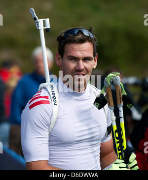 Biathlet Michael Roesch ist während der 2012 Deutsche Biathlon-Meisterschaften in der Biathlon-Arena in Altenberg, Deutschland, 14. September 2012 abgebildet. Er kam im dritten. Foto: Arno Burgi Stockfoto