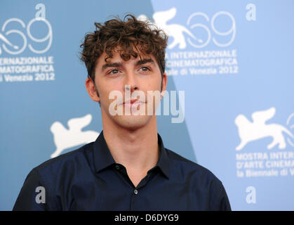 Italienischer Schauspieler Michele Riondino besucht die Photocall zum Film "Bella Addormentata" bei der 69. Filmfestspielen in Venedig, Italien, 4. September 2012. Foto: Jens Kalaene Stockfoto