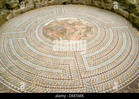 Mosaik von Theseus tötet den Minotaurus, Haus von Thesius archäologischer Park, Paphos, Zypern Stockfoto