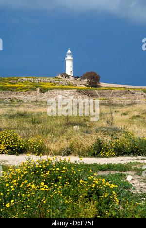 Leuchtturm und das Odeon, archäologischer Park, Paphos, Zypern. Stockfoto