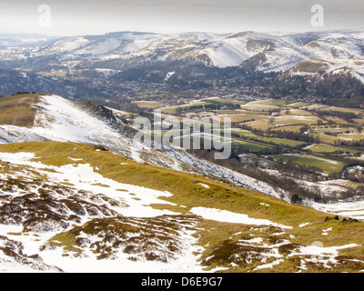 Der Erde Stadtmauer von einem alten Wallburg auf Caer Caradoc einem berühmten Hügel oberhalb Kirche Stretton in Shropshire, Stockfoto