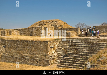 Mexiko, Oaxaca, Monte Alban (orig. 200 v. Chr.), Nord-Plattform, Patio Hundido versunkenen Patio (500 – 800 n. Chr.) Stockfoto