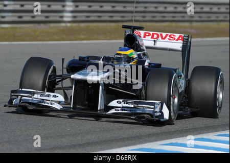 Brasilianischer Formel-1 Fahrer Bruno Senna Williams steuert seine neue FW34 während des Trainings für die kommende Formel-1-Saison auf der Rennstrecke von Jerez in Jerez De La Frontera, Südspanien, 9. Februar 2012. Foto: David Ebener dpa Stockfoto