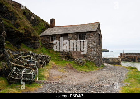 Fishermans Cottage im Mullion Cove, Halbinsel Lizard, Cornwall, Süd-West, Großbritannien Stockfoto