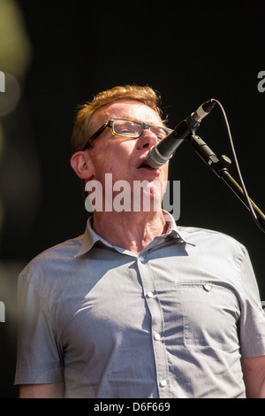 Die Verkünder, Charlie und Craig Reid, eineiige Zwillinge aus Schottland auf der Bühne V Fest Essex, UK Stockfoto