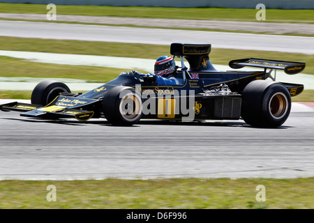 FIA Masters historische Formel1 Rennen in Montmelo 12. April 2013 - Andrew Beaumont im Jahr 1974 Lotus 76/1 Stockfoto