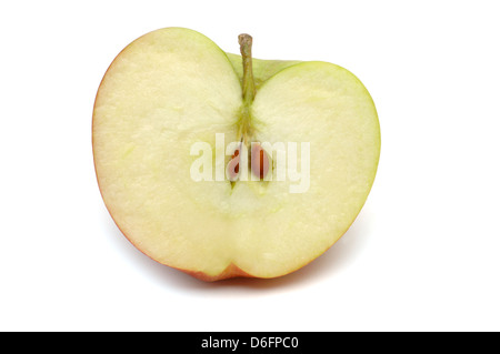 Britische Braeburn Apfel, halbiert Stockfoto