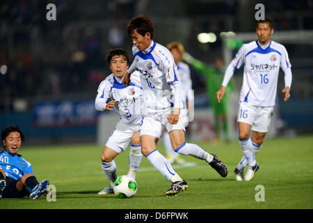 Koichi Sato (V Varen), 17. April 2013 - Fußball /Soccer: 2013 J.LEAGUE Division 2, 9. sec match zwischen Yokohama FC 1-2 V Varen Nagasaki im NHK Spring Mitsuzawa Fußballstadion, Kanagawa, Japan. (Foto von Jun Tsukida/AFLO SPORT) Stockfoto