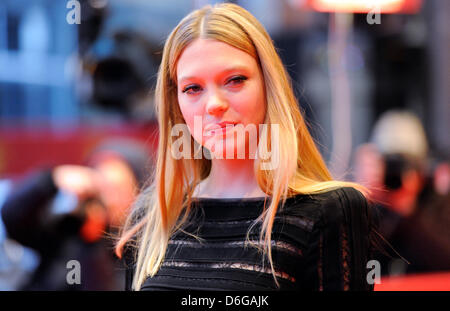 Französische Schauspielerin Lea Seydoux kommt für die Premiere des Film- Sister  ("L'enfant d ' en Haut") während der 62. Internationalen Filmfestspiele Berlin, in Berlin, Deutschland, 13. Februar 2012. Der Film wird im Wettbewerb der 62. Berlinale präsentiert vom 09. bis 19. Februar ausgeführt. Foto: Maurizio Gambarini dpa Stockfoto