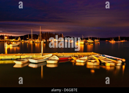 Bernard-Hafen bei Nacht, Maine, USA Stockfoto