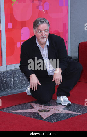 Schöpfer der TV-Show The Simpsons Matt Groening besucht die Zeremonie Honorong Gröning mit einem neuen Stern auf dem Hollywood Walk Of Fame am Hollywood Boulevard in Los Angeles, USA, am 14. Februar 2012. Foto: Hubert Boesl dpa Stockfoto