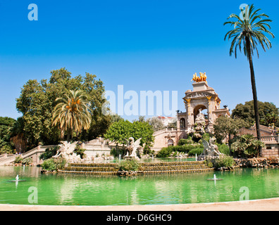 Das Cascada (Wasserfall)-Denkmal im Parc De La Ciutadella in Barcelona Stockfoto