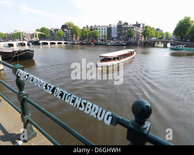 Amsterdam, The Netherlands, das Geländer von Frans Hendriksz Oetgensbrug Stockfoto