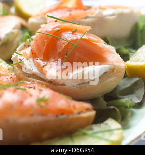 Lachs Brötchen Stockfoto