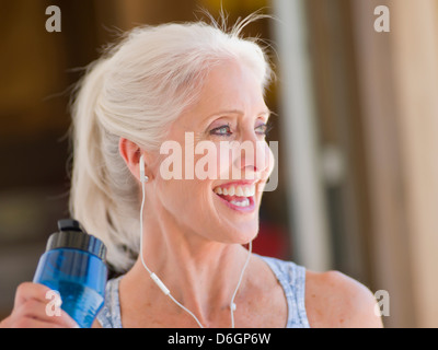 Ältere Frau, arbeiten von zu Hause Stockfoto