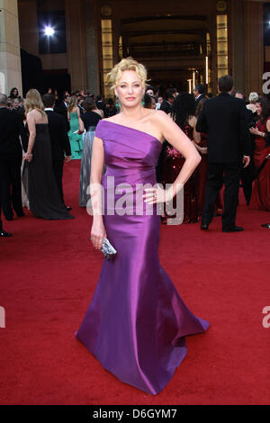 US-Schauspielerin Virginia Madsen kommt auf die 84. Oscar-Verleihung aka Oscar-Verleihung im Kodak Theatre in Los Angeles, USA, am 26. Februar 2012. Foto: Hubert Boesl Stockfoto