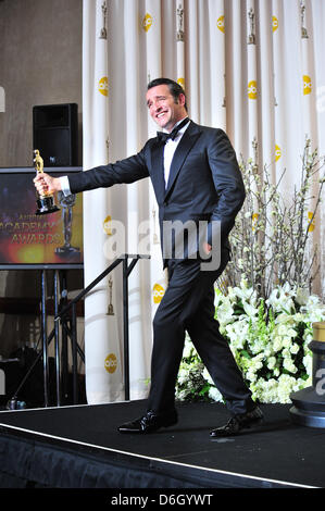 Bester Schauspieler-Sieger Jean Dujardin posiert im Presseraum der 84. Annual Academy Awards Foto aka Oscar-Verleihung im Kodak Theatre in Los Angeles, USA, 26. Februar 2012. Foto: Hubert Boesl Stockfoto