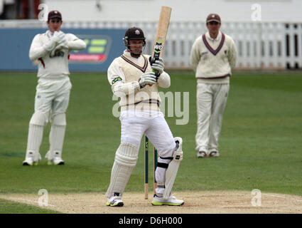 London, UK. 18. April 2013.  Graeme Smith Surrey CCC während der LV County Championship Division 1 Spiel zwischen Surrey und Somerset aus dem Oval. Stockfoto