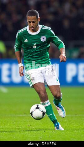 Deutschlands Dennis Aogo während der internationalen Fußball-freundliche Spiel Deutschland Vs Frankreich im Weser-Stadion in Bremen, Deutschland, 29. Februar 2012. Foto: Jens Wolf dpa Stockfoto