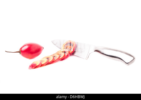 Tamarillo frisches Obst auf weißem Hintergrund. Stockfoto