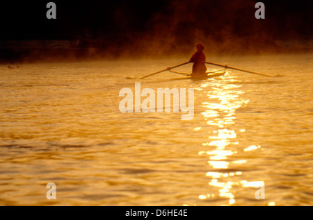 Wriggen am Schuylkill RIver bei Sonnenaufgang, Philadelphia, Pennsylvania, USA Stockfoto