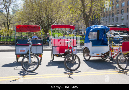 Fahrradrikscha stehen im Central Park in New York City Stockfoto