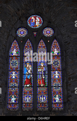 Killarney, County Kerry, Irland. Dom St. Marien. Gefärbten Windows. Stockfoto