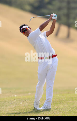 Hideki Matsuyama (JPN), 18. April 2013 - Golf: 21. Japan Golf Tour Token Hausgenosse Cup 2013 Erstrunden Token Tado Country Club Nagoya, Mie, Japan.  (Foto von YUTAKA/AFLO SPORT) Stockfoto