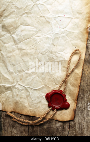 Altes weißes Papier mit Siegel war Stockfoto