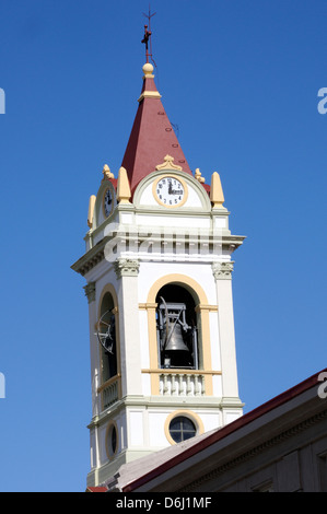 Bell Tower der Catedral Sagrado Corazon, Punta Arenas-Kathedrale des Heiligen Herzens. Punta Arenas, Chile. Stockfoto