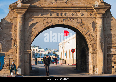 Eingangstor in die alte Stadt Essaouira, ehemals Mogador, UNESCO-Weltkulturerbe, Marokko, Nordafrika, Afrika Stockfoto