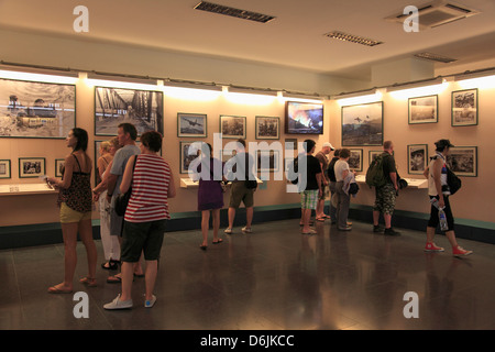 Requiem-Ausstellung, War Remnants Museum, Ho-Chi-Minh-Stadt (Saigon), Vietnam, Indochina, Südostasien, Asien Stockfoto