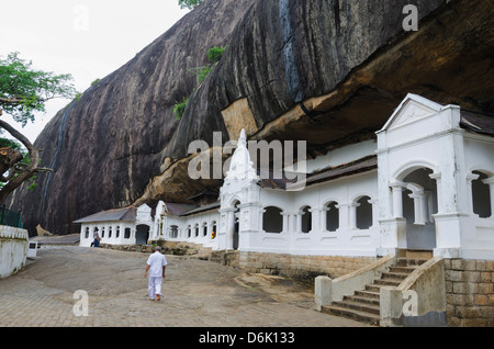 Höhle, Tempel, UNESCO-Weltkulturerbe, Dambulla, North Central Province, Sri Lanka, Asien Stockfoto